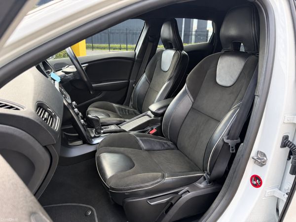 Volvo V40 2.0 D2 R-Design Automatic 398363162