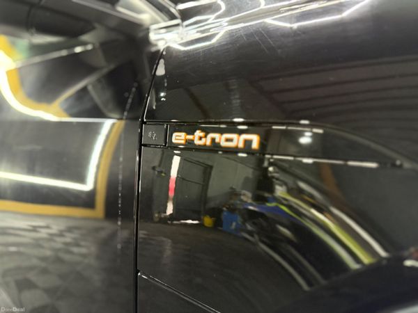 ◼️2020 AUDI Q8 E-TRON◼️ 398369170