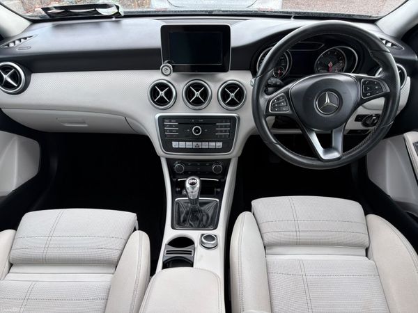 Mercedes-Benz A-Class 398386518