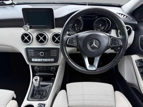 Mercedes-Benz A-Class 398386524