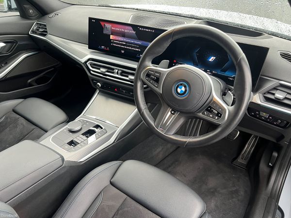 232 Bmw 330e M-Sport Tech + Pro Packs 20 Inch Allo 398386716