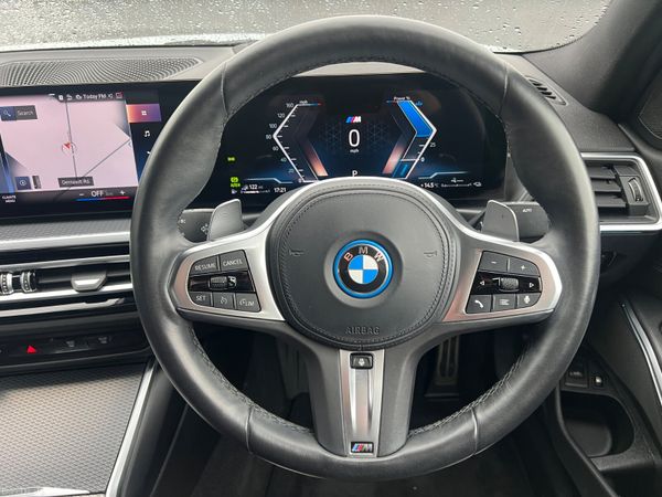 232 Bmw 330e M-Sport Tech + Pro Packs 20 Inch Allo 398386724
