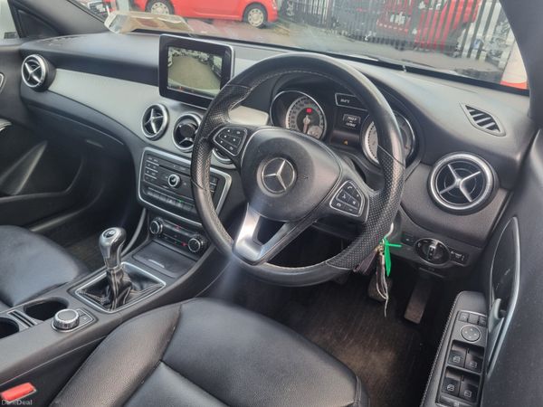 Mercedes-Benz CLA 2015 398321698