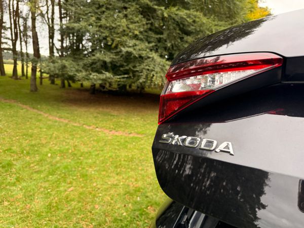 Skoda Superb 2019 2.0 TDI STYLE AUTOMATIC 398339182