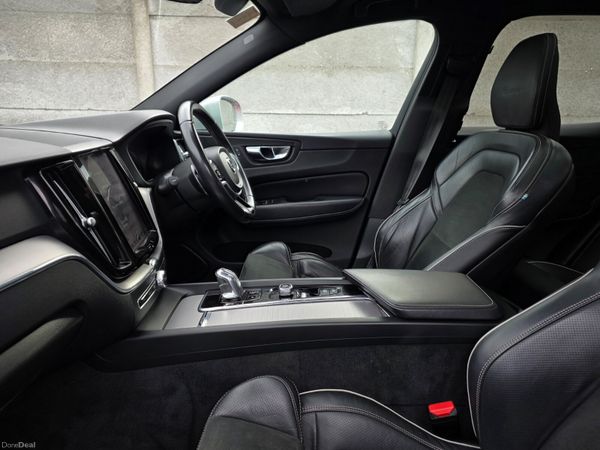 Volvo XC60 T8 (400hp) PHEV R-Design Automatic 398450034