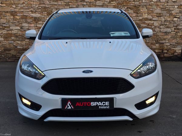 172  Ford Focus ST-LINE POWERSHIFT 398422244