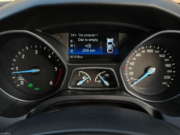 172  Ford Focus ST-LINE POWERSHIFT 398422300