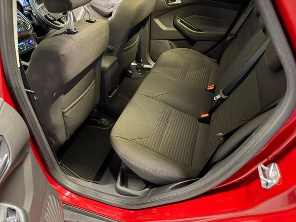 2016  FORD FOCUS      NEW NCT ! 398426420