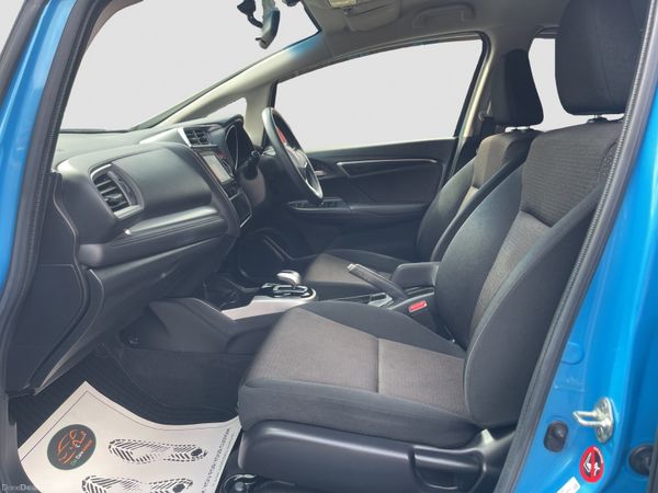2015 HONDA FIT 1.5 HYBRID  AUTOMATIC *FINANCE* 398551792