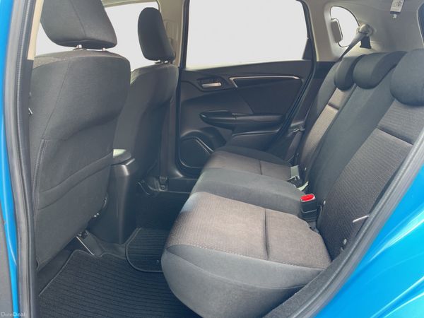 2015 HONDA FIT 1.5 HYBRID  AUTOMATIC *FINANCE* 398551794