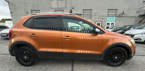 2015 VOLKSWAGEN POLO (AUTOMATIC) 398568012