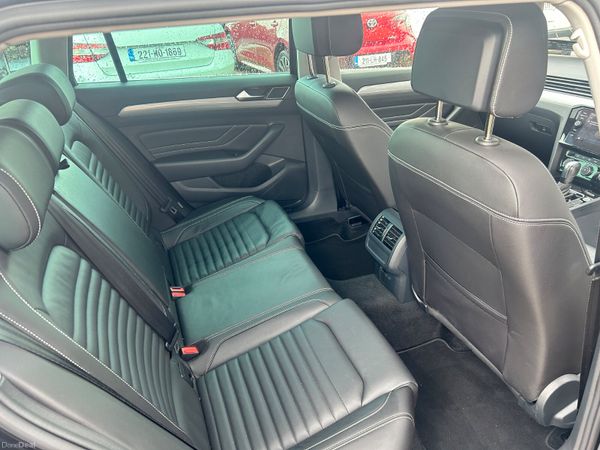 Volkswagen Passat SEL 398573458