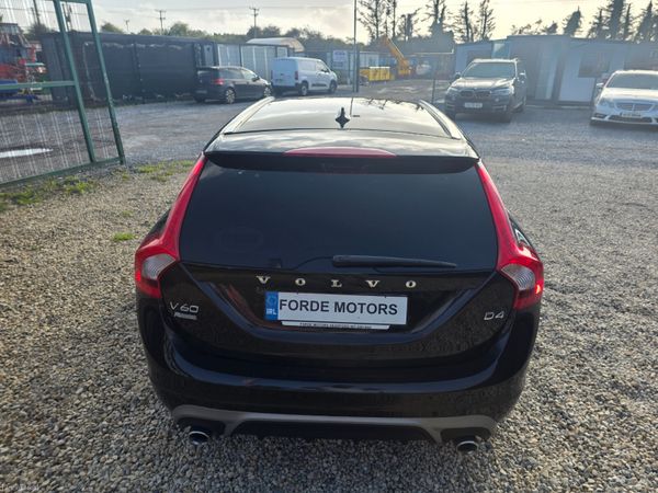 2018 Volvo V60 R-Design SE, 5 of 11