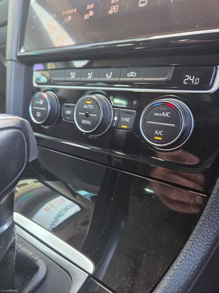2017 vw golf highline / DIGITAL CLOCKS 398596478