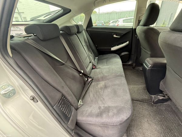 2015 Toyota Prius 1.8 Hybrid Automatic 398535518