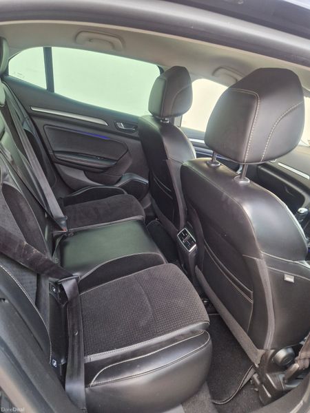 Renault Megane 2018 398658434