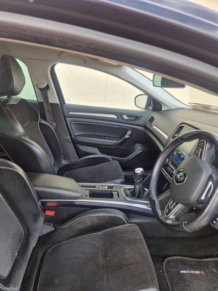 Renault Megane 2018 398658436