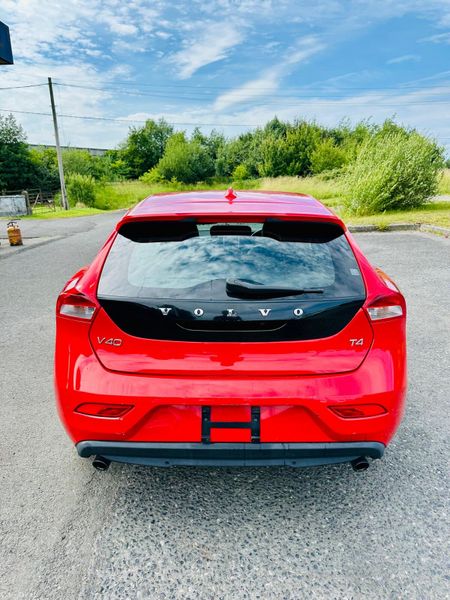 Volvo V40 2015 1.6 T2 ES AUTOMATIC VERY LOW MILEAG 398608482