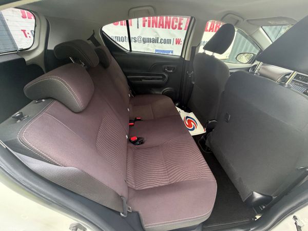 Toyota Aqua low Milage 398616294