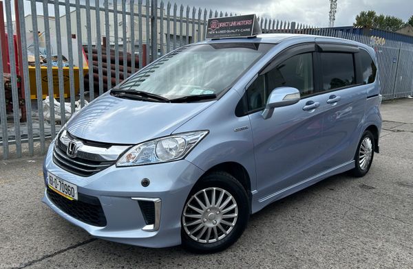 2016 Honda Freed  | 6 Seater 398745516
