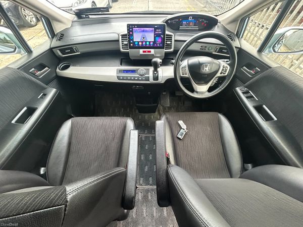 2016 Honda Freed  | 6 Seater 398745530