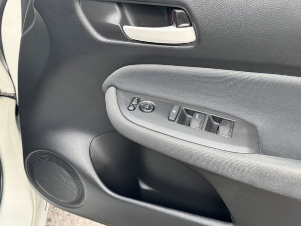HONDA FIT 1.5L HYBRID AUTO 52000KM 2020 398747590