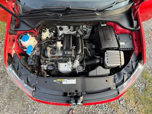 VW GOLF 2013. 1.2L PETROL AUTOMATIC VERY LOW MILEA 398766038
