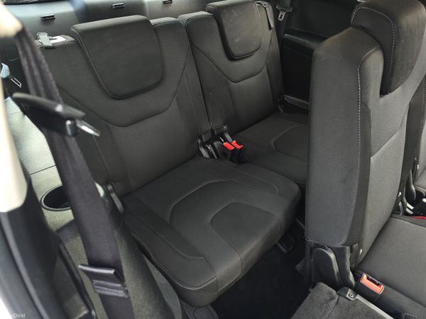 172 Ford S-Max TITANIUM  7 SEATS 2.0 TDCI 150BHP 398773472