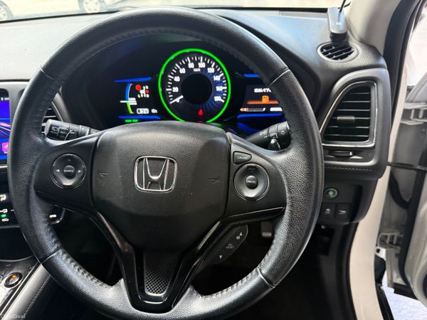 2015 Honda vezel(HRV)1.5 Hybrid automatic,CarPlay 398700812