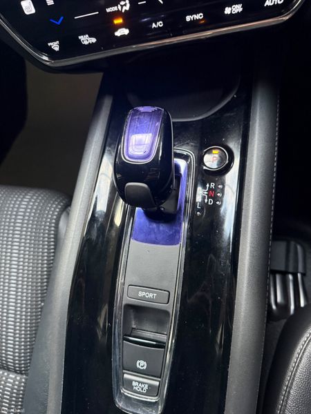 2016 Honda Vezel (HRV) 1.5 Hybrid Automatic, 398701404