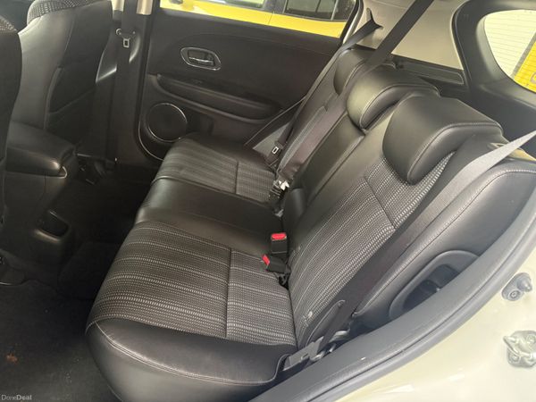 2016 Honda Vezel (HRV) 1.5 Hybrid Automatic, 398701412