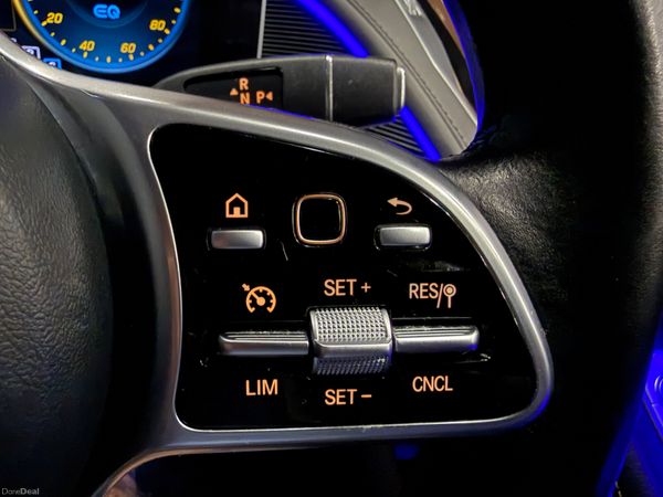 211 Mercedes-Benz EQC 400 AMG Line 4Matic 398723964