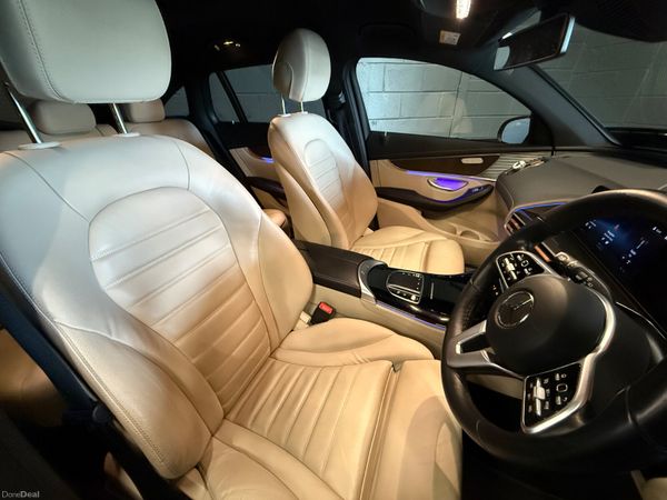211 Mercedes-Benz EQC 400 AMG Line 4Matic 398723916