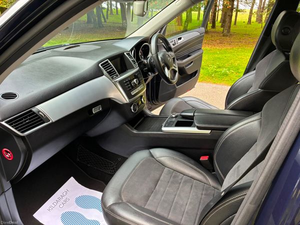 Mercedes-Benz M-Class 2013 2 Seats 398724590