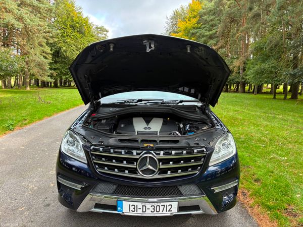 Mercedes-Benz M-Class 2013 2 Seats 398724608