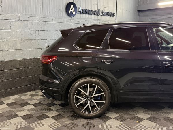 211 Volkswagen Touareg R 3Ltr PHEV 462 BHP 398858446
