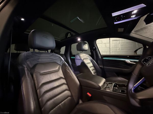 211 Volkswagen Touareg R 3Ltr PHEV 462 BHP 398858478