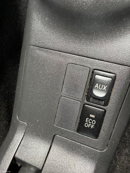 Toyota Yaris 2010 1.0 398968554