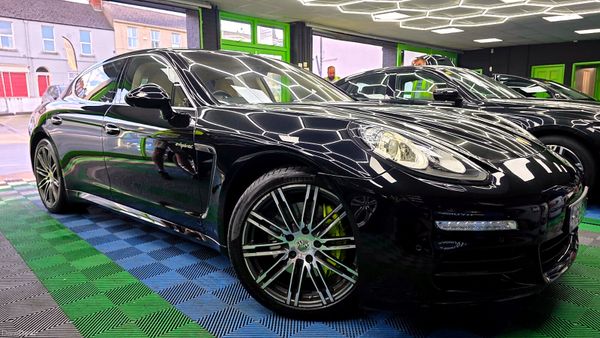 Porsche Panamera 2016  1 Year Warranty Full Servic 398970708