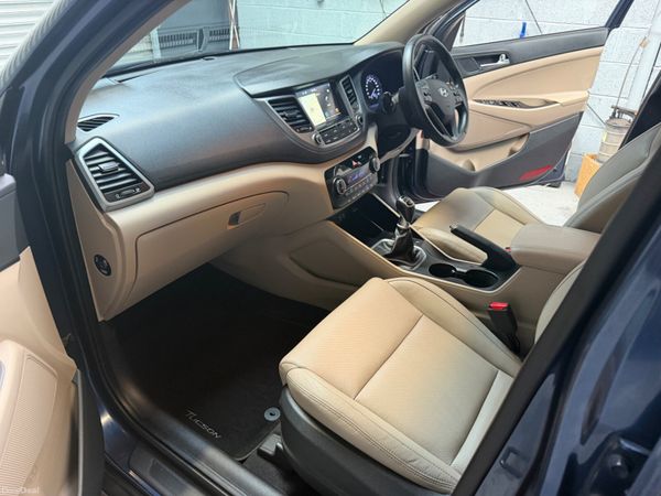 182 HYUNDAI TUCSON EXECUTIVE ! 398919158