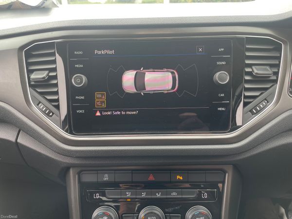 Volkswagen T-Roc 2019 398922450