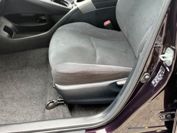 2015 Toyota Prius Hybrid Auto/ Car Play 399059122