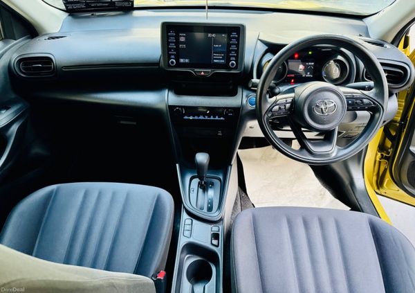 2022 Toyota Yaris Cross 1.5 Hybrid Automatic 399071266