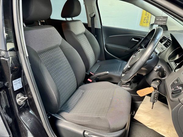 Volkswagen Polo 2016 399093558