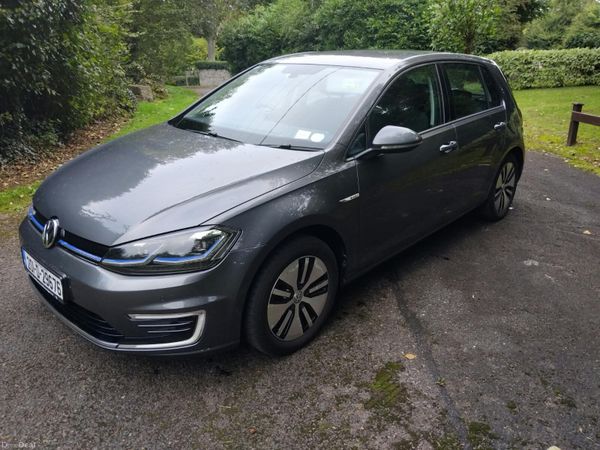 2020 Volkswagen Golf e-GOLF, 2 of 19