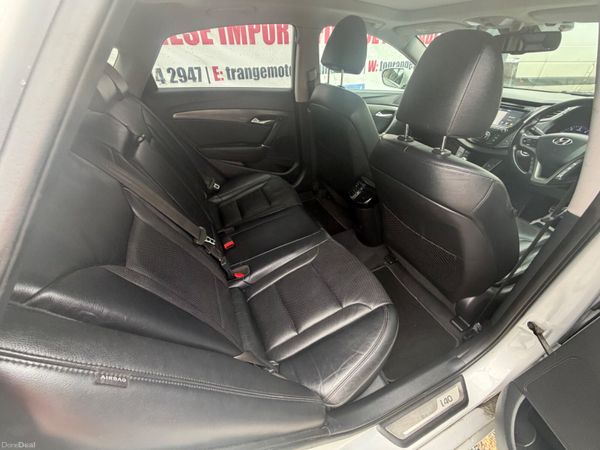 Hyundai i40 2016 399009558