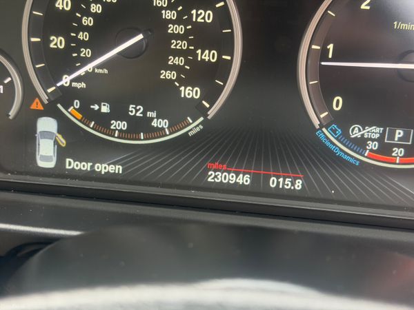 BMW 5-Series 2015 399009814