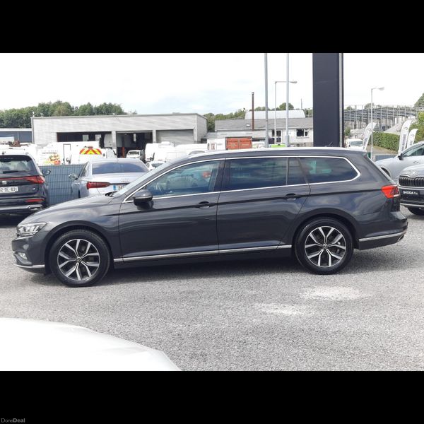2022 Volkswagen Passat Elegance, 3 of 13