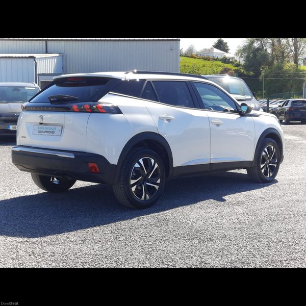 2023 Peugeot 2008 Allure, 2 of 14