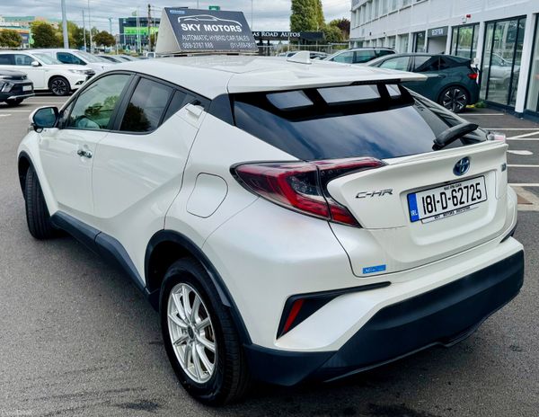 Toyota C-HR 2018 399151722